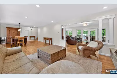 25 Cottontail Trail, Upper Saddle River, NJ 07458 - Photo 10