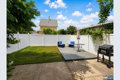 18 Garden Street, Ridgefield Park, NJ 07660 - Photo 10