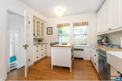 214 Alexander, Montclair, NJ 07042 - Photo 16