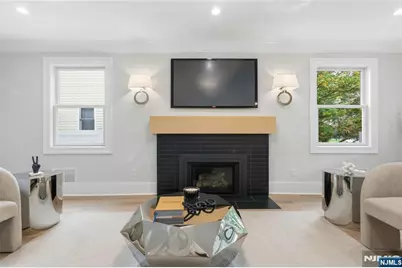 61 Surrey Lane, Tenafly, NJ 07670 - Photo 8
