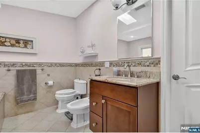 347 Westview Avenue, Fort Lee, NJ 07024 - Photo 28