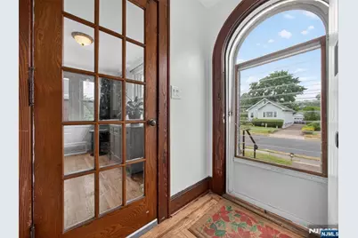 643 Stockton Street, New Milford, NJ 07646 - Photo 6