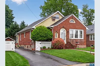 643 Stockton Street, New Milford, NJ 07646 - Photo 4