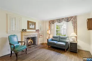 12 Bancroft Pl, Fair Lawn, NJ 07410 - Photo 4
