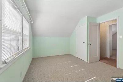 161 Baker Avenue, Bergenfield, NJ 07621 - Photo 14