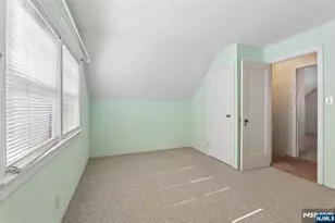161 Baker Ave, Bergenfield, NJ 07621 - Photo 14