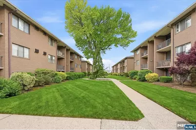 464 Liberty Street 205 #205, Little Ferry, NJ 07643 - Photo 20
