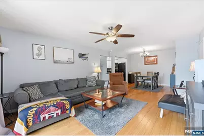 464 Liberty Street 205 #205, Little Ferry, NJ 07643 - Photo 4
