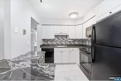 464 Liberty Street 205 #205, Little Ferry, NJ 07643 - Photo 10