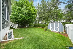 202 Colonial Ave, Saddle Brook Township, NJ 07663 - Photo 28