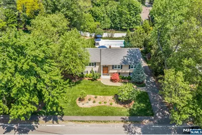 114 Wyckoff Avenue, Wyckoff Township, NJ 07481 - Photo 48