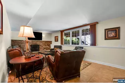 114 Wyckoff Avenue, Wyckoff Township, NJ 07481 - Photo 34