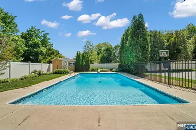 114 Wyckoff Avenue, Wyckoff Township, NJ 07481 - Photo 40