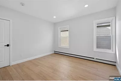 182 N Maple Avenue, East Orange, NJ 07017 - Photo 24