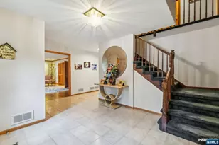12 Sandalwood Dr, Livingston, NJ 07039 - Photo 4