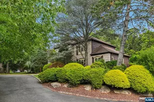 12 Sandalwood Dr, Livingston, NJ 07039 - Photo 2