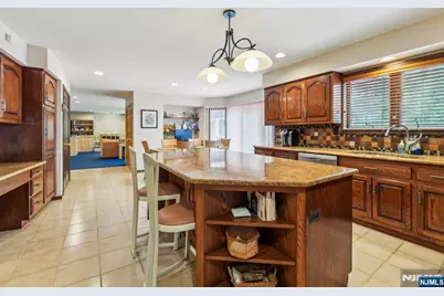 12 Sandalwood Drive, Livingston, NJ 07039 - Photo 16