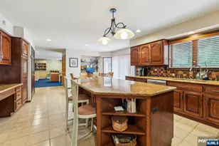 12 Sandalwood Dr, Livingston, NJ 07039 - Photo 16