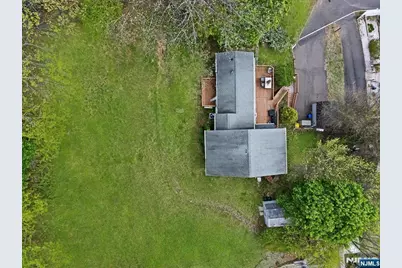 17 Albanese Road, Haledon, NJ 07508 - Photo 28