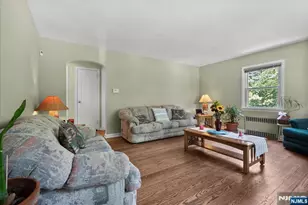 7 Maitland Ave, Hawthorne, NJ 07506 - Photo 6