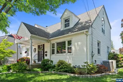 7 Maitland Avenue, Hawthorne, NJ 07506 - Photo 2
