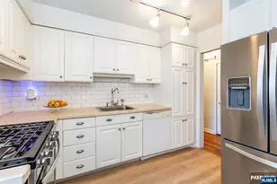 24 Hutton Ave 35, West Orange Township, NJ 07052 - Photo 10