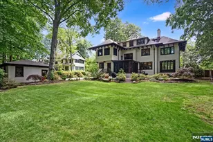 144 Park St, Montclair, NJ 07042 - Photo 46
