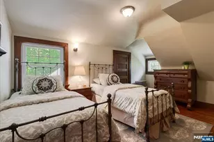 144 Park St, Montclair, NJ 07042 - Photo 36