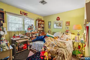 22 Marlton Dr, Wayne, NJ 07470 - Photo 20