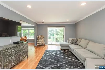 4 Katie Court, East Hanover Township, NJ 07936 - Photo 2
