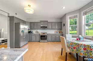 537 Coventry Dr 5038, Nutley, NJ 07110 - Photo 8