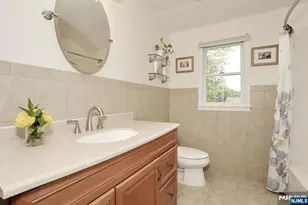 220 New Jersey Ave, Bergenfield, NJ 07621 - Photo 26