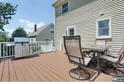 220 New Jersey Avenue, Bergenfield, NJ 07621 - Photo 38