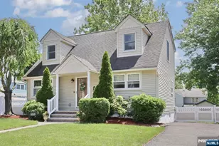 220 New Jersey Ave, Bergenfield, NJ 07621 - Photo 32