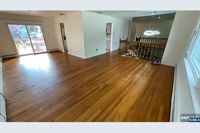 201 Rockland Avenue, River Vale Township, NJ 07675 - Photo 8