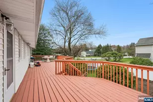 201 Rockland Ave, River Vale Township, NJ 07675 - Photo 4