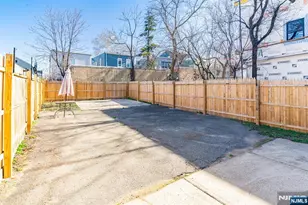 204 19th Ave, Irvington, NJ 07111 - Photo 22