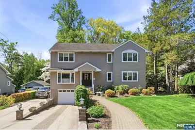 21 Lakeview Avenue, Park Ridge, NJ 07656 - Photo 1