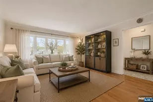 40 Catherine Ct, Cedar Grove, NJ 07009 - Photo 6
