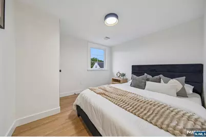 210 Paterson Avenue, Hasbrouck Heights, NJ 07604 - Photo 28