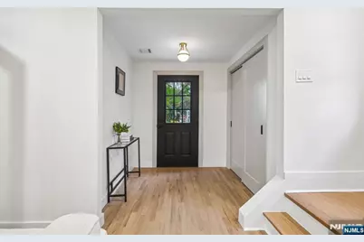 210 Paterson Avenue, Hasbrouck Heights, NJ 07604 - Photo 4