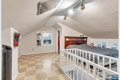 353 Page Avenue, Lyndhurst Township, NJ 07071 - Photo 32