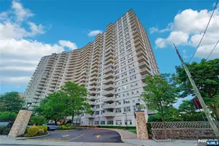 2000 Linwood Ave 11A, Fort Lee, NJ 07024 - Photo 2