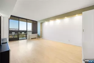 9060 Palisade Ave 404, North Bergen, NJ 07047 - Photo 12