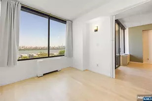 9060 Palisade Ave 404, North Bergen, NJ 07047 - Photo 8