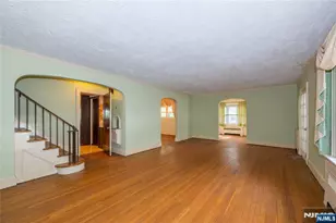 27 Glen Rd, West Orange Township, NJ 07052 - Photo 4