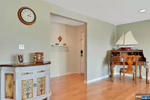 45 Legend Hills Dr, Edgewater, NJ 07020 - Photo 6