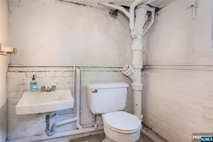50 Jefferson Ave, Hasbrouck Heights, NJ 07604 - Photo 28