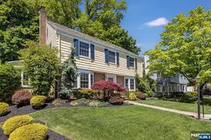 90 Stonehouse Rd, Glen Ridge, NJ 07028 - Photo 2