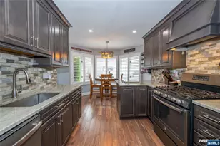 35 Turnberry Rd, Little Falls Township, NJ 07424 - Photo 8
